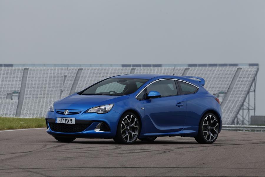  Vauxhall Astra VXR 2012 года  (фото 15 из 274)